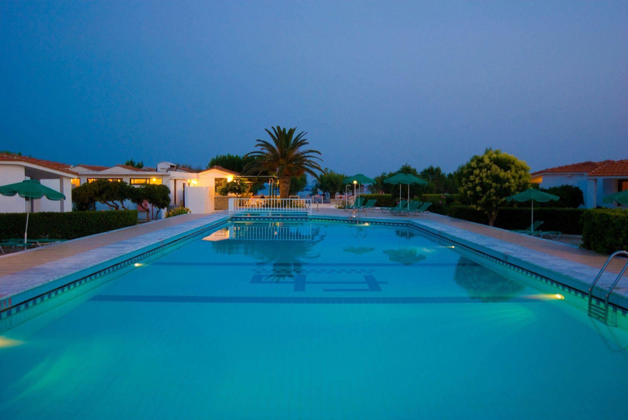 Fito Aqua Bleu Resort ピタゴリオ エクステリア 写真